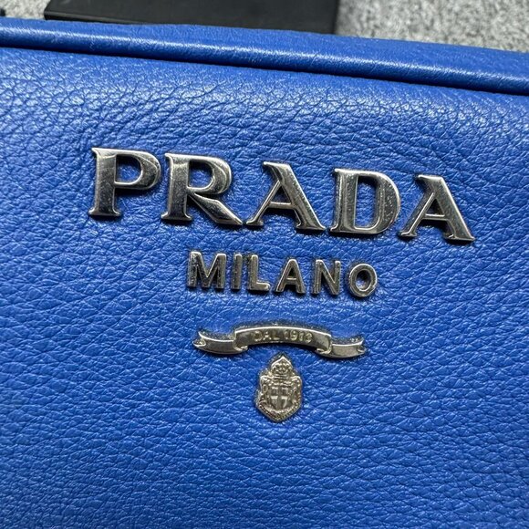 Prada Camera Leather Shoulder Bag fbcco435-102125 - Picture 3 of 16